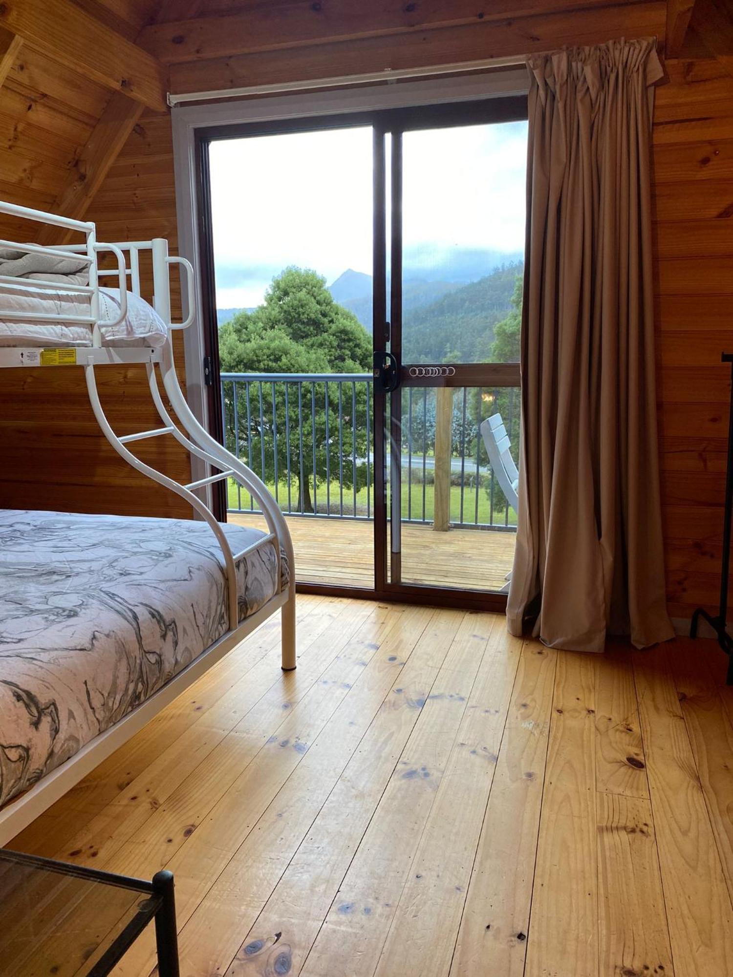 National Park Russell Falls Holiday Cottages חדר תמונה